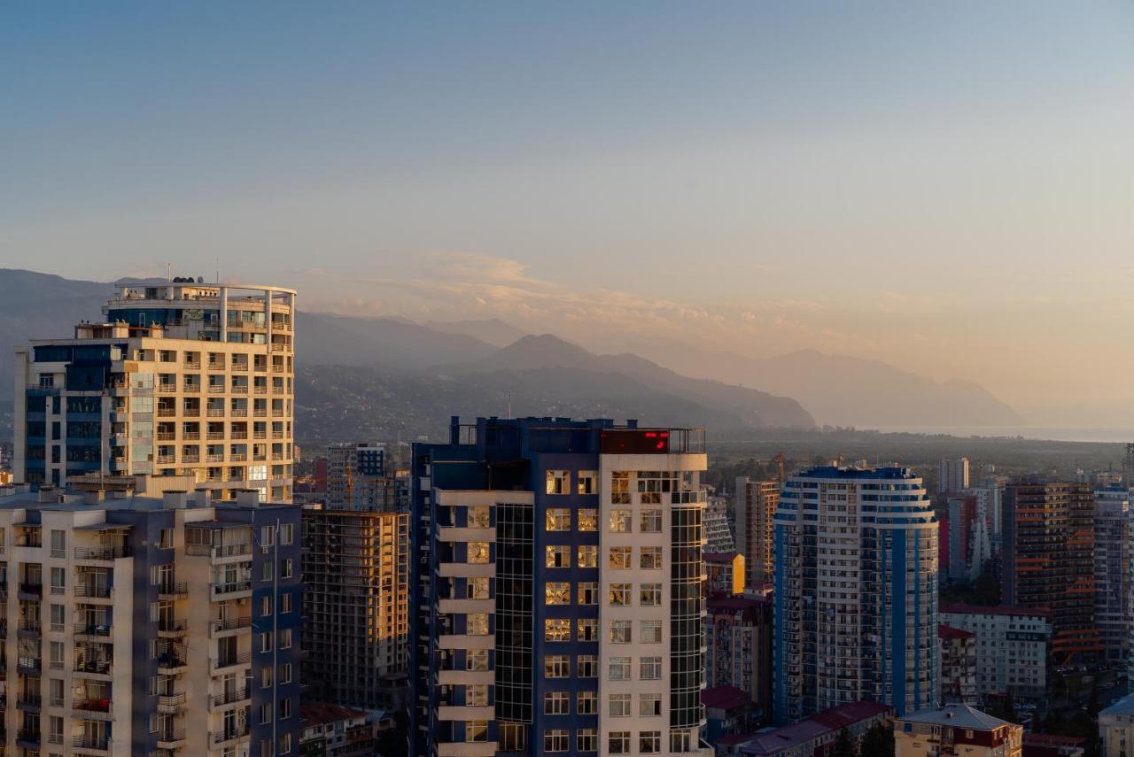 Ferienwohnung Grand City Real Estate Batumi Exterior foto